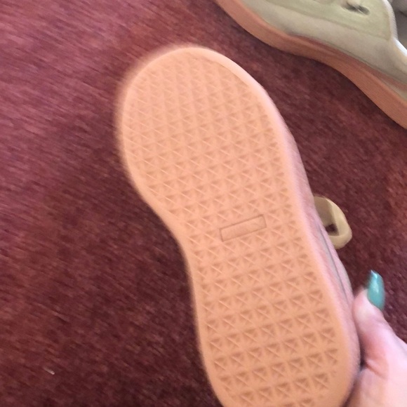 Puma Shoes - Picture 5 of 6